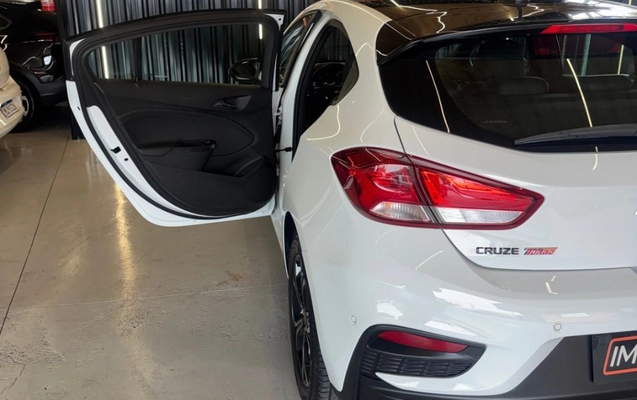 imagem-https://www.socarrao.com.br/sc-vehicle-images-prod/3819324/1789417684655-gb-7fdff03.jpeg