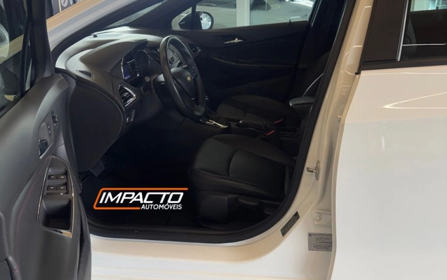 imagem-https://www.socarrao.com.br/sc-vehicle-images-prod/3819324/1789417684658-gb-e503d1b.jpeg