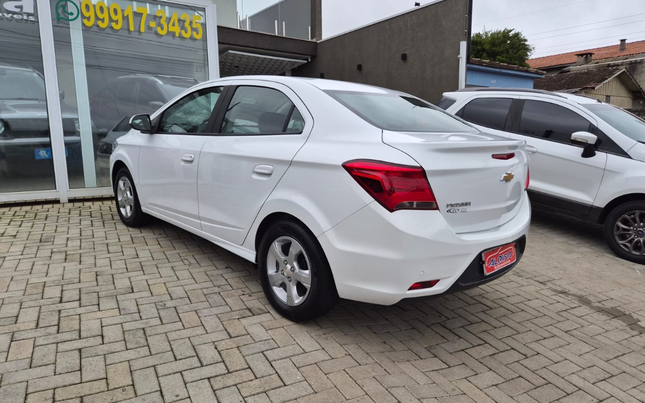 imagem-https://www.socarrao.com.br/sc-vehicle-images-prod/3819377/1789417753100-V2hhdHNBcHAgSW1hZ2UgMjAyNi0wOS0xNCBhdCAxNy4xMy4yOSAoMykuanBlZw.jpeg