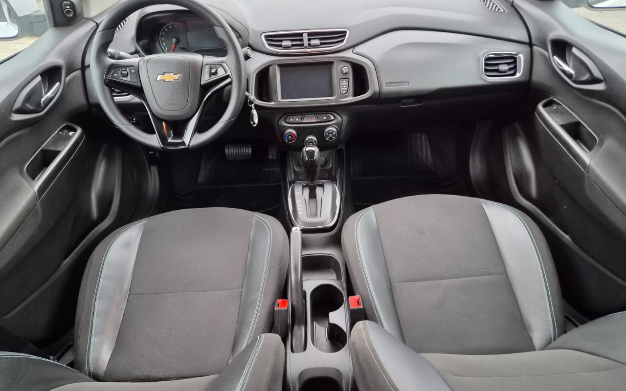 imagem-https://www.socarrao.com.br/sc-vehicle-images-prod/3819377/1789417753709-V2hhdHNBcHAgSW1hZ2UgMjAyNi0wOS0xNCBhdCAxNy4xMy4zMCAoMSkuanBlZw.jpeg