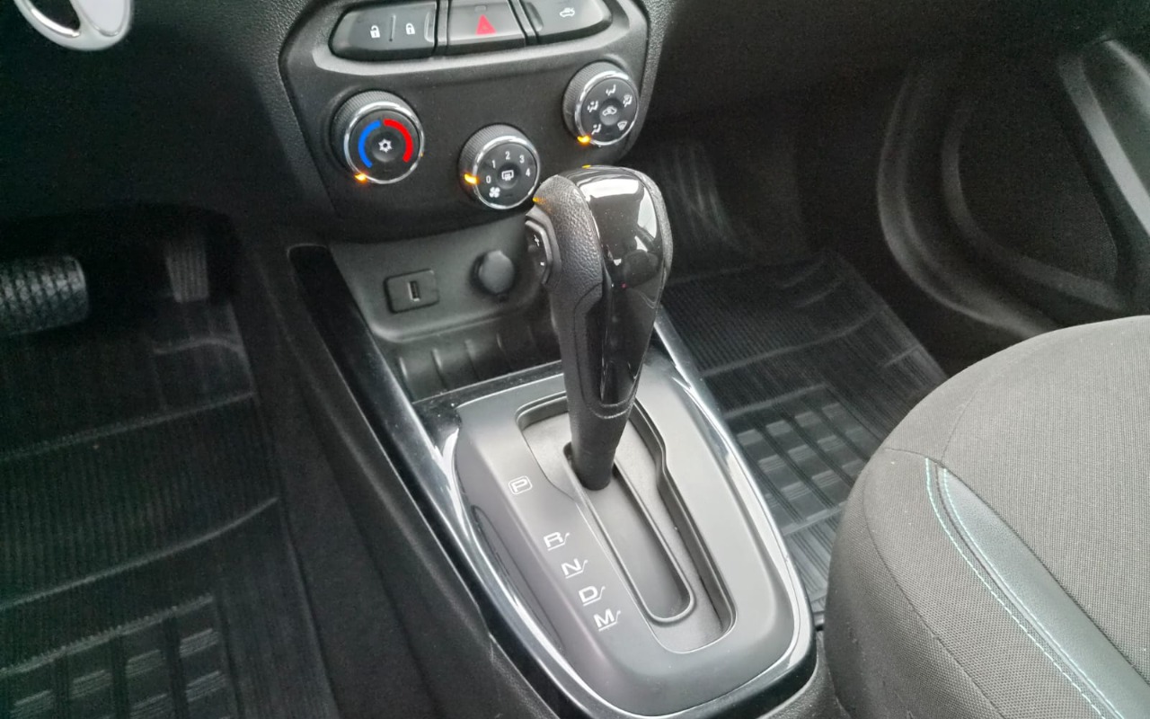 imagem-https://www.socarrao.com.br/sc-vehicle-images-prod/3819377/1789417754224-V2hhdHNBcHAgSW1hZ2UgMjAyNi0wOS0xNCBhdCAxNy4xMy4yOCAoNCkuanBlZw.jpeg