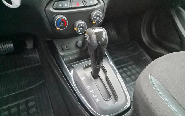 imagem-https://www.socarrao.com.br/sc-vehicle-images-prod/3819377/1789417754224-V2hhdHNBcHAgSW1hZ2UgMjAyNi0wOS0xNCBhdCAxNy4xMy4yOCAoNCkuanBlZw.jpeg