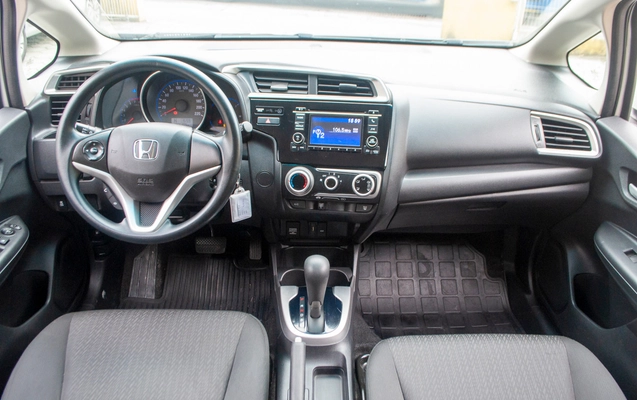 imagem-https://www.socarrao.com.br/sc-vehicle-images-prod/3819609/1789418197614-e762c9ce2b6f4f05b078bc1342c2b35f_1789418021958.jpg