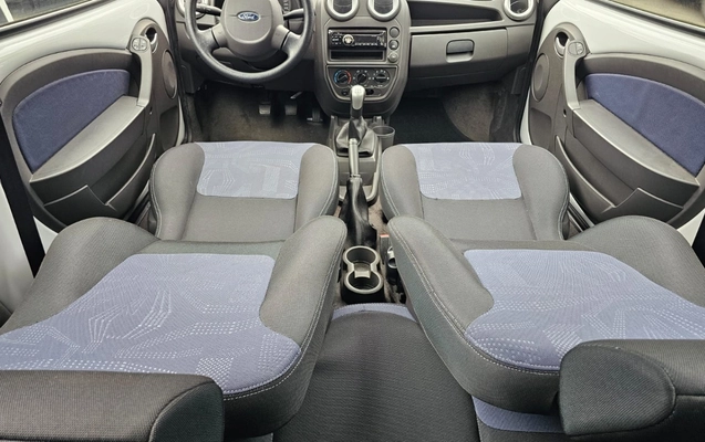 imagem-https://www.socarrao.com.br/sc-vehicle-images-prod/3819703/1789737476383-V2hhdHNBcHAgSW1hZ2UgMjAyNi0wOS0xOCBhdCAxMC4wOC40MSAoMSkuanBlZw.jpeg