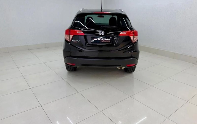 imagem-https://www.socarrao.com.br/sc-vehicle-images-prod/3819786/1789420583410-8476287_7_B_1755d05450.jpeg