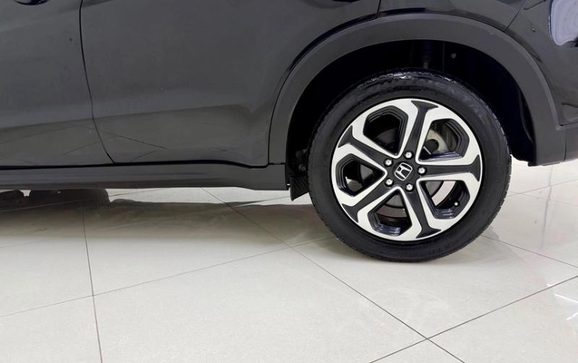 imagem-https://www.socarrao.com.br/sc-vehicle-images-prod/3819786/1789420583411-8476287_11_B_64a244e04c.jpeg