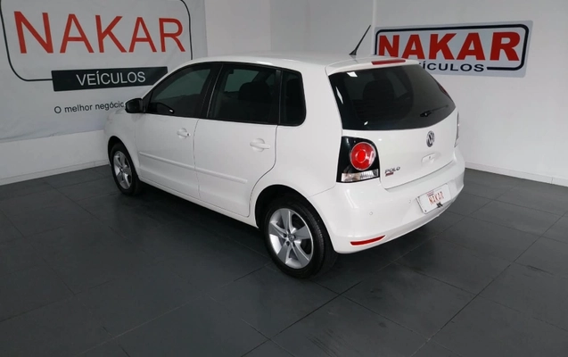 imagem-https://www.socarrao.com.br/sc-vehicle-images-prod/3819817/1789418470126-q83UD2fk4AgJmRaBDv5M8KguXWScmJpU.jpg