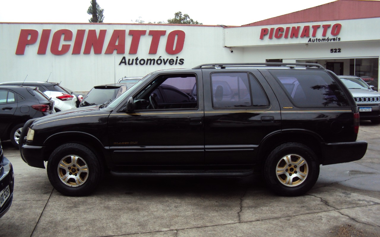 Chevrolet Blazer Executive 4.3 V6 1998 Preto — foto 1 de 3