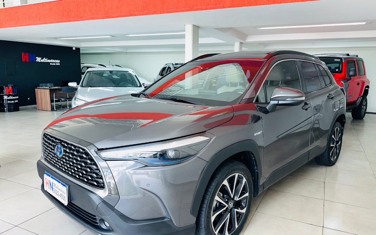 Toyota Corolla Cross 2023 Cinza — foto 1 de 3