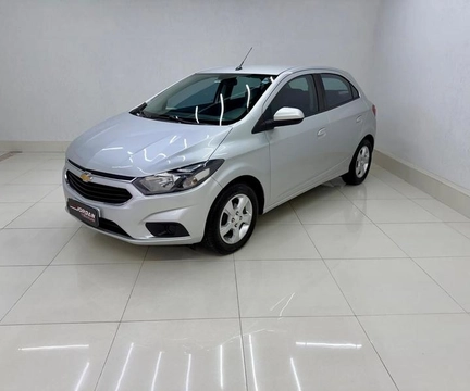 Chevrolet Onix 2019 Prata — foto 1 de 3