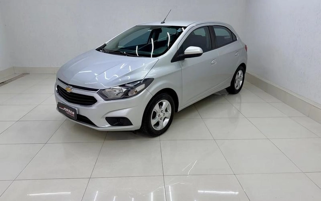 imagem-https://www.socarrao.com.br/sc-vehicle-images-prod/3819844/1789420442712-8476326_0_B_1d9120caba.jpeg