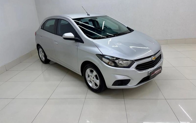 imagem-https://www.socarrao.com.br/sc-vehicle-images-prod/3819844/1789420442735-8476326_1_B_ace2f69aaf.jpeg