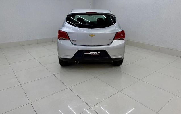 imagem-https://www.socarrao.com.br/sc-vehicle-images-prod/3819844/1789420442772-8476326_7_B_370f0e30c4.jpeg