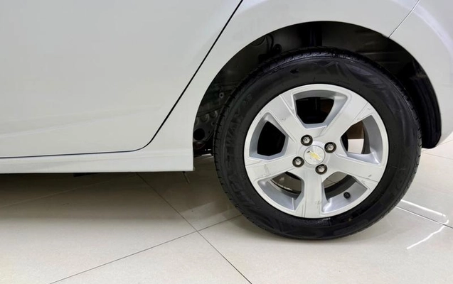 imagem-https://www.socarrao.com.br/sc-vehicle-images-prod/3819844/1789420442795-8476326_11_B_83bb4fb324.jpeg