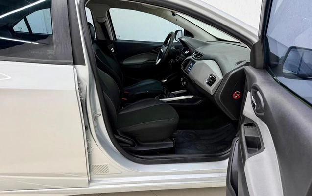 imagem-https://www.socarrao.com.br/sc-vehicle-images-prod/3819844/1789420442822-8476326_18_B_0c913b739b.jpeg
