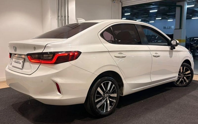 imagem-https://www.socarrao.com.br/sc-vehicle-images-prod/3820230/1789419534870-8476407_1_B_76f9ae59bf.jpeg