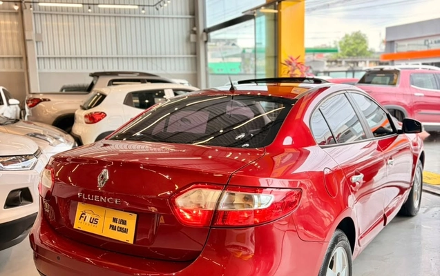 imagem-https://www.socarrao.com.br/sc-vehicle-images-prod/3820258/1789419629936-6a712eda-91f9-4bbf-8a9d-91feb4ce0d7d.jpg