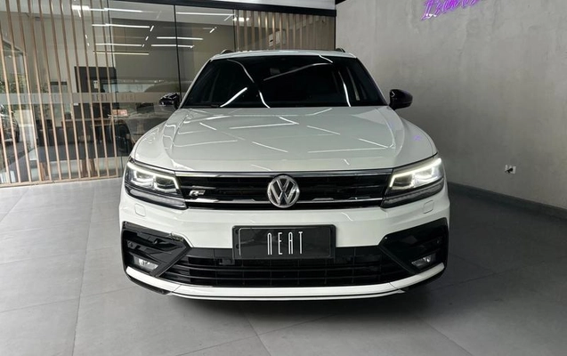 imagem-https://www.socarrao.com.br/sc-vehicle-images-prod/3820261/1790010049390-8390338_8_B_99f1b62b56.jpeg