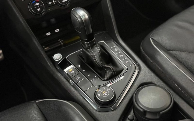 imagem-https://www.socarrao.com.br/sc-vehicle-images-prod/3820261/1790010049400-8390338_15_B_9d47458d8e.jpeg