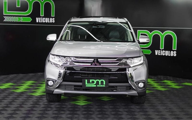imagem-https://www.socarrao.com.br/sc-vehicle-images-prod/3820265/1789419637220-8461509_3_B_7034cd6a26.jpeg