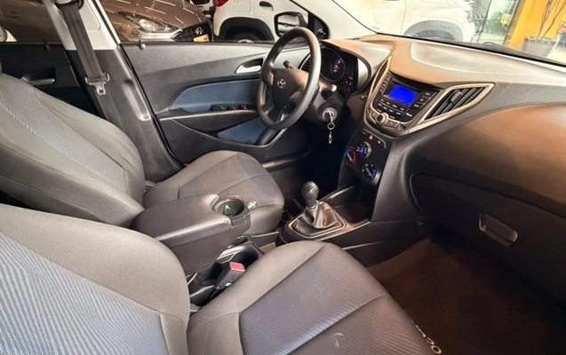 imagem-https://www.socarrao.com.br/sc-vehicle-images-prod/3820271/1789419792690-6d37b827-3949-4db5-bd4f-cf77154d3d42.jpg