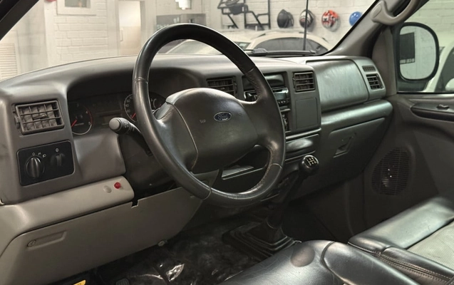 imagem-https://www.socarrao.com.br/sc-vehicle-images-prod/3820286/1789761537656-vehicle_image_1789419786_f2a57eaa95f80a166ef1bd90f2fce8bf.jpeg