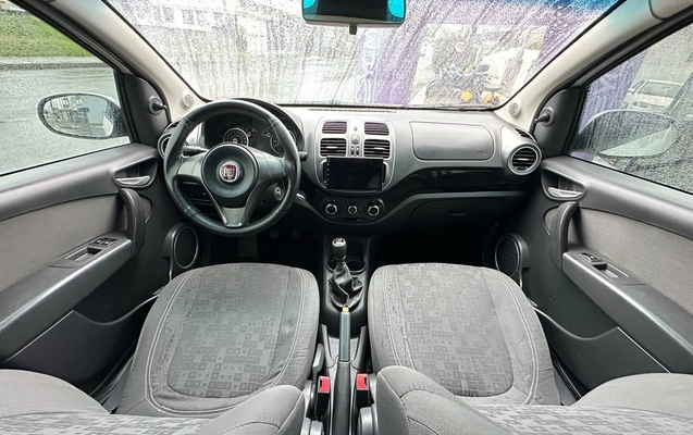 imagem-https://www.socarrao.com.br/sc-vehicle-images-prod/3820352/1789419989236-abadd47c9af9452e878bde866edc0ea8_1789419910961.jpg