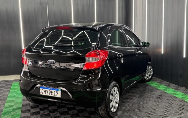 imagem-https://www.socarrao.com.br/sc-vehicle-images-prod/3820641/1789420374019-9b069cfc1eac56811736244a5828ecb1_big.jpeg