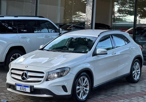 Mercedes-Benz GLA 200 2015 Branco — foto 1 de 3
