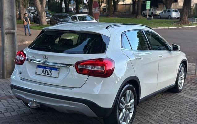 imagem-https://www.socarrao.com.br/sc-vehicle-images-prod/3821045/1789421332344-5.jpg