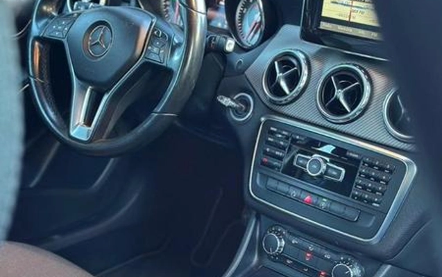 imagem-https://www.socarrao.com.br/sc-vehicle-images-prod/3821045/1789421332347-15.jpg