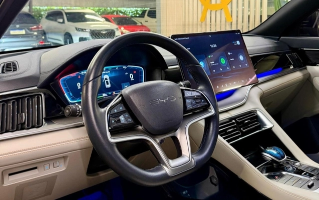 imagem-https://www.socarrao.com.br/sc-vehicle-images-prod/3821186/1789421630140-HhhR5gROkCYm90ejWECs6K3RnEVMAVDO.jpg