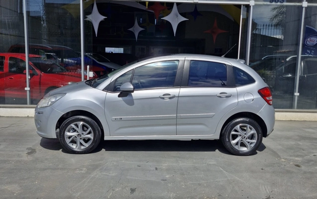 imagem-https://www.socarrao.com.br/sc-vehicle-images-prod/3821257/1789421792385-Ny5qcGVn.jpeg