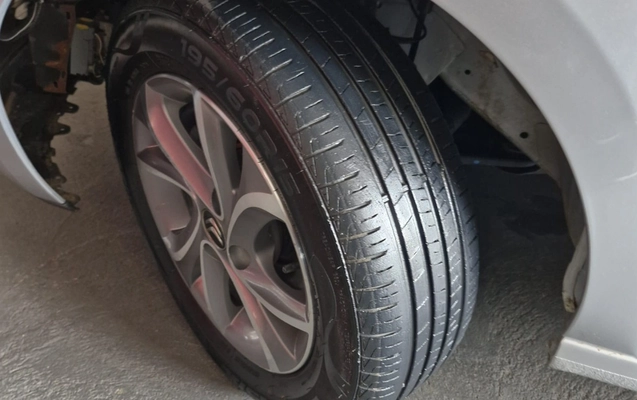 imagem-https://www.socarrao.com.br/sc-vehicle-images-prod/3821257/1789421792801-MTIuanBlZw.jpeg
