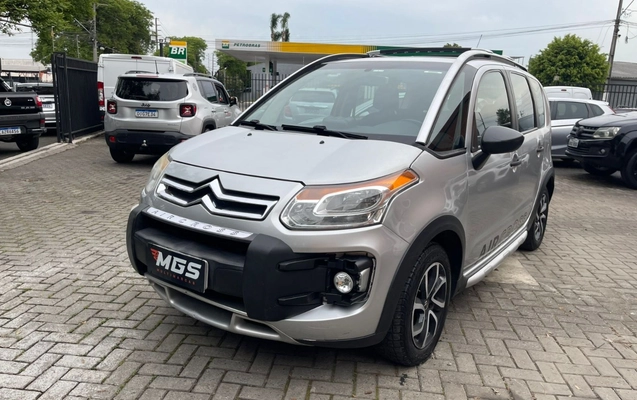 imagem-https://www.socarrao.com.br/sc-vehicle-images-prod/3821371/1789422055762-SW1hZ2VtIGRvIFdoYXRzQXBwIGRlIDIwMjUtMTEtMTIgw6AocykgMTcuMDkuNDRfOWZhOWFkOWYuanBn.jpg