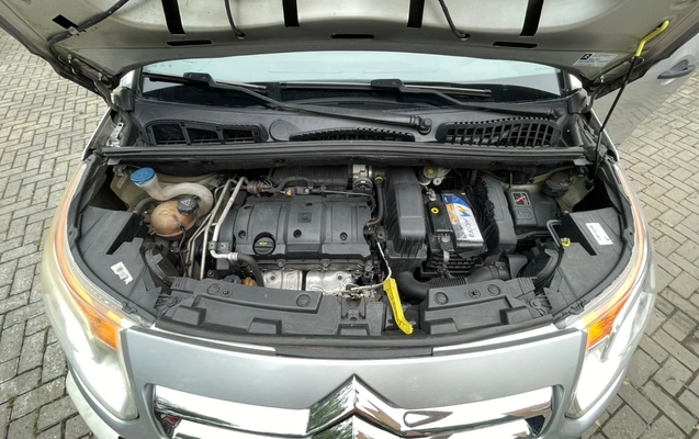 imagem-https://www.socarrao.com.br/sc-vehicle-images-prod/3821371/1789422055991-SW1hZ2VtIGRvIFdoYXRzQXBwIGRlIDIwMjUtMTEtMTIgw6AocykgMTcuMDkuNDVfMzg2YjcwOWUuanBn.jpg