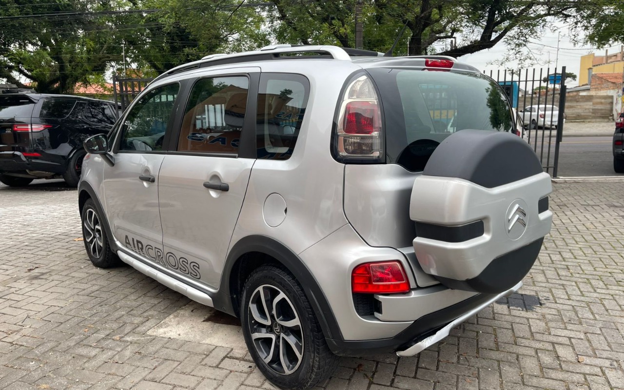 imagem-https://www.socarrao.com.br/sc-vehicle-images-prod/3821371/1789422056477-SW1hZ2VtIGRvIFdoYXRzQXBwIGRlIDIwMjUtMTEtMTIgw6AocykgMTcuMDkuNDdfMWFkYTNhNjIuanBn.jpg