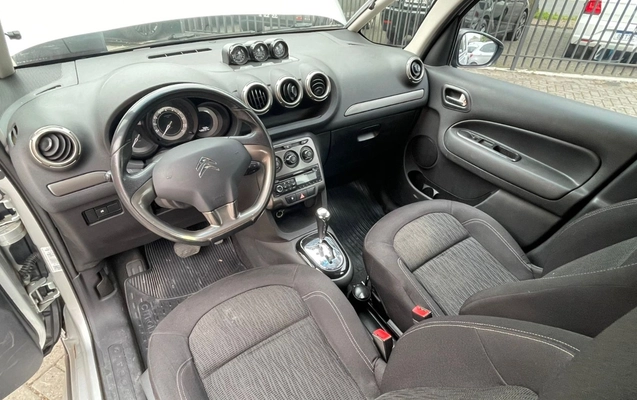 imagem-https://www.socarrao.com.br/sc-vehicle-images-prod/3821371/1789422056542-SW1hZ2VtIGRvIFdoYXRzQXBwIGRlIDIwMjUtMTEtMTIgw6AocykgMTcuMDkuNDdfN2Q5MjI0YWMuanBn.jpg