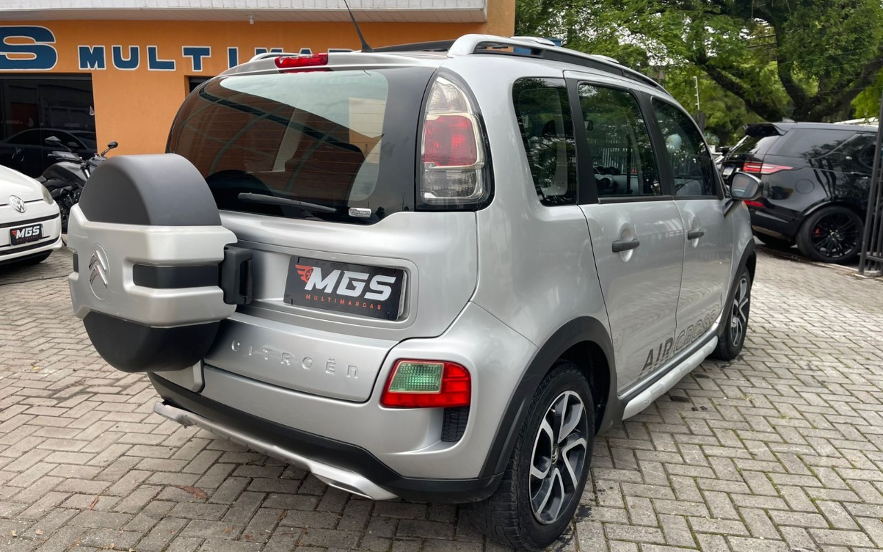 imagem-https://www.socarrao.com.br/sc-vehicle-images-prod/3821371/1789422056762-SW1hZ2VtIGRvIFdoYXRzQXBwIGRlIDIwMjUtMTEtMTIgw6AocykgMTcuMDkuNDhfNDFmYjRmZTguanBn.jpg
