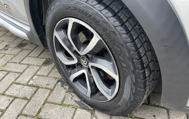 imagem-https://www.socarrao.com.br/sc-vehicle-images-prod/3821371/1789422056915-WTcuanBn.jpg