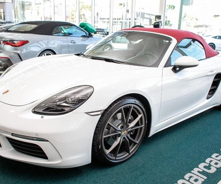 Porsche 718 Boxster 2.0 300cv 2024 Branco — foto 1 de 3
