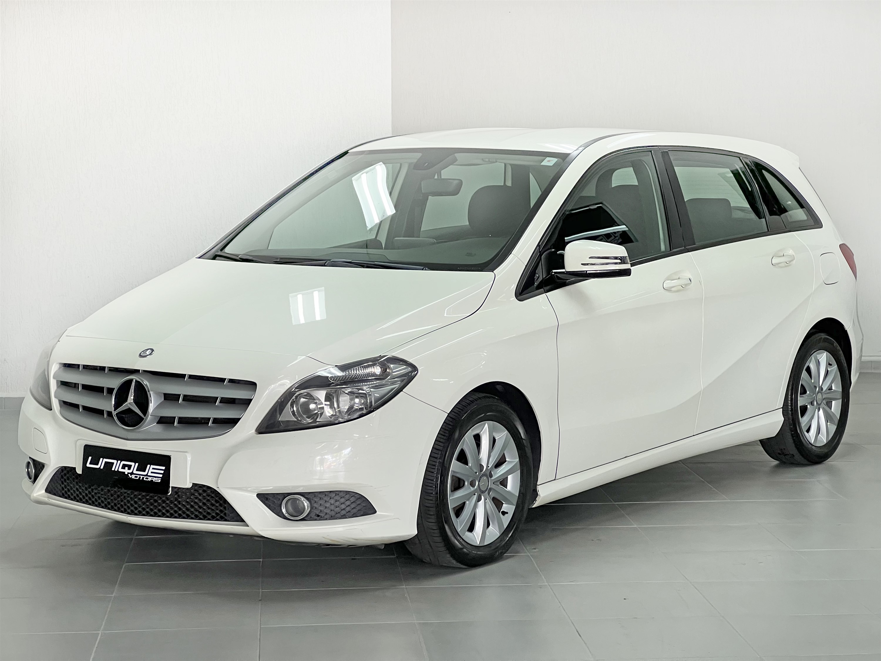 Mercedes-Benz Classe B 200 CGI 1.6 TB/Flex Aut. na cor Branco em Curitiba / PR - 38217