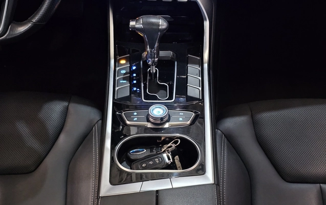 imagem-https://www.socarrao.com.br/sc-vehicle-images-prod/3821752/1789422906331-1_052001.jpg