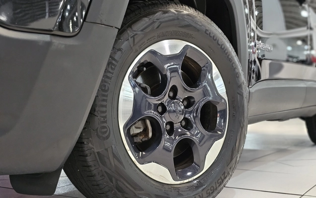 imagem-https://www.socarrao.com.br/sc-vehicle-images-prod/3821763/1789423072877-1_051832.jpg