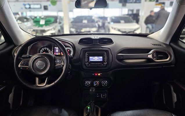 imagem-https://www.socarrao.com.br/sc-vehicle-images-prod/3821763/1789423072889-1_051847.jpg