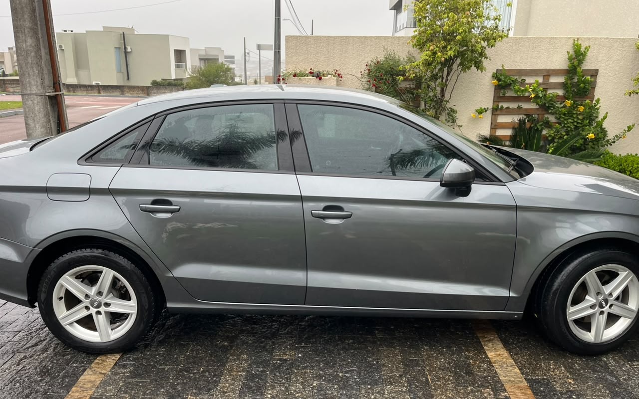 imagem-https://www.socarrao.com.br/sc-vehicle-images-prod/3821824/1789423671010-V2hhdHNBcHAgSW1hZ2UgMjAyNi0wOS0xNCBhdCAxNy4xOS40NSAoMikuanBlZw.jpeg