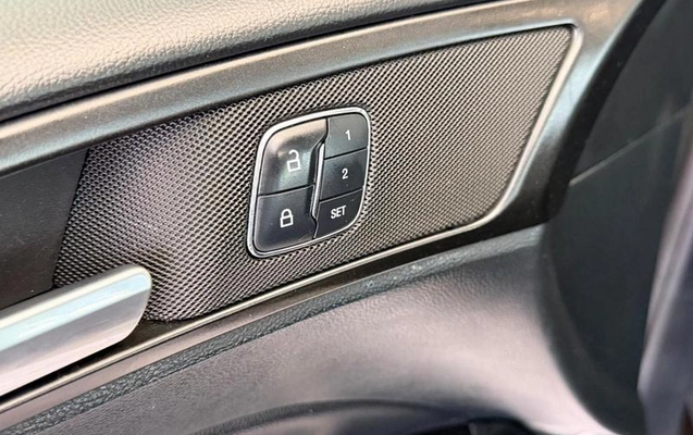 imagem-https://www.socarrao.com.br/sc-vehicle-images-prod/3822303/1789570946501-8461234_13_B_58d1f1230c.jpeg