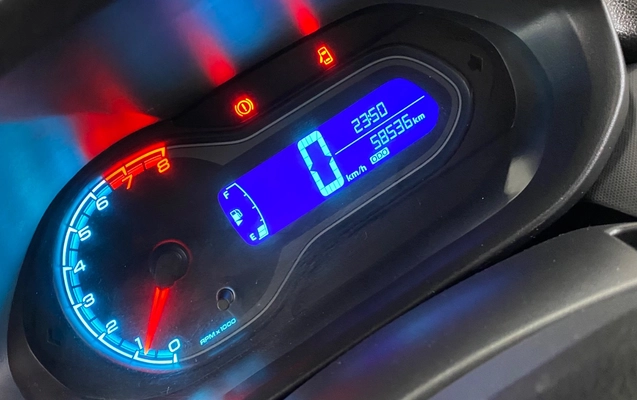 imagem-https://www.socarrao.com.br/sc-vehicle-images-prod/3823696/1789428425910-SU1HXzE5MTguanBlZw.jpeg