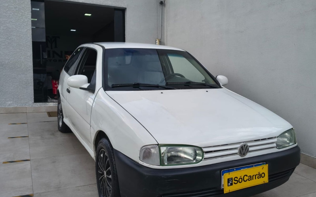 Volkswagen Gol GL 1.8 Mi 2p e 4p 1997 Branco — foto 1 de 3