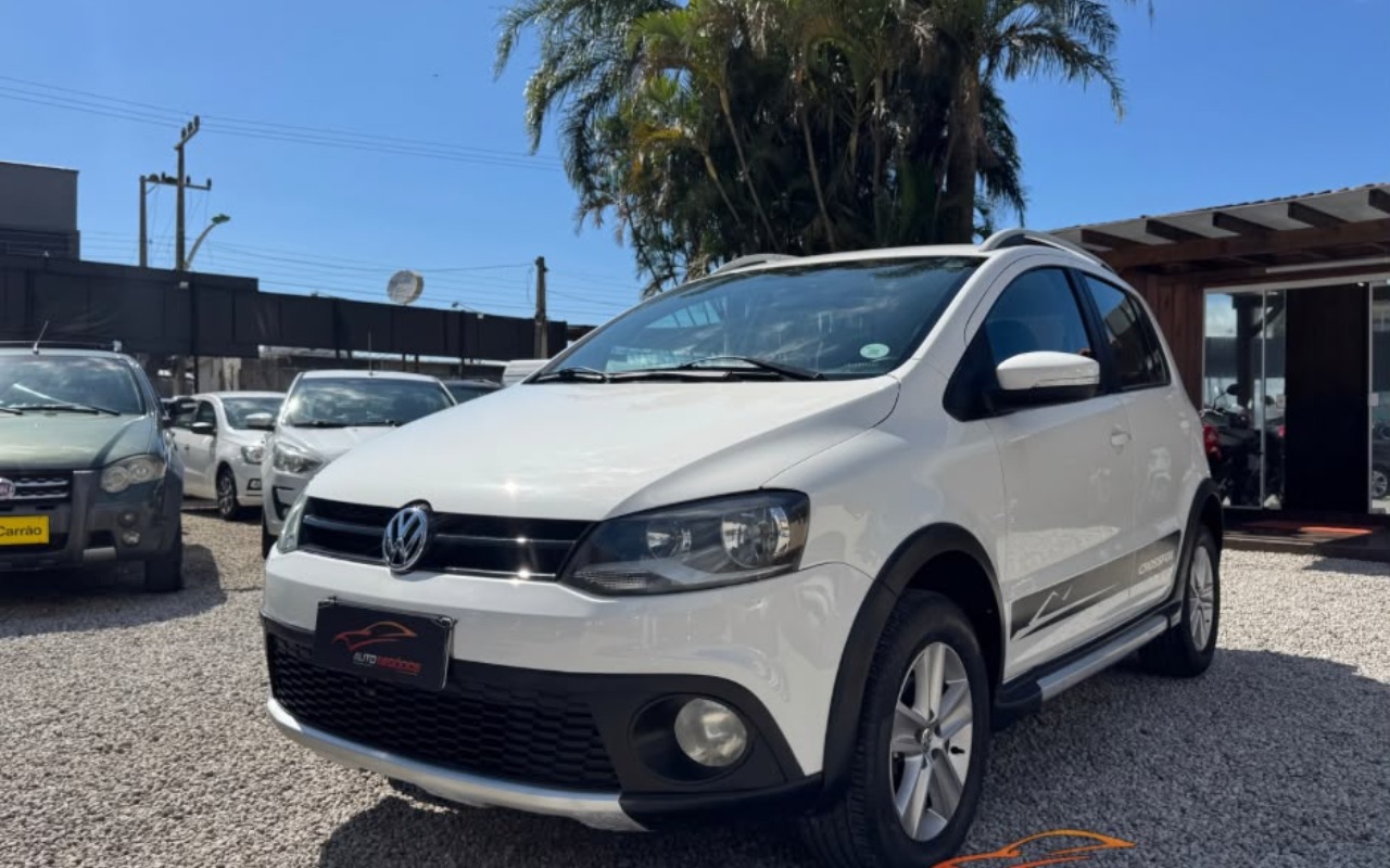 Volkswagen Crossfox 2011 Branco — foto 1 de 3